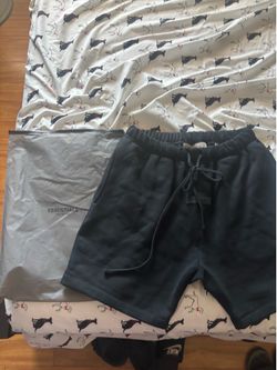 Essential black shorts size small