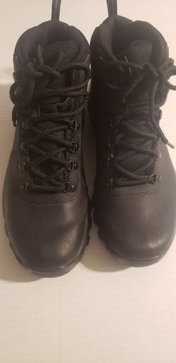 Columbia Mens Newton Ridge Plus II Waterproof Hiking Boots Classic Leather Black
 Size 9