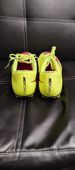Nike Shoes Men's 12 Mercurial Victory V FG Soccer Cleats Volt Hyper Pink 2014