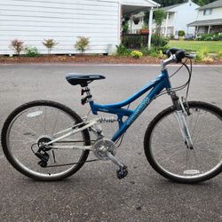 Mongoose mountain bike