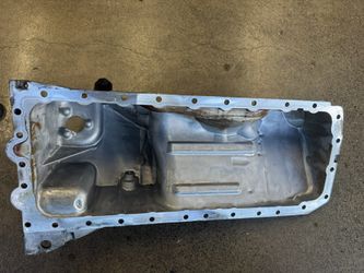 Genuine BMW N52 E60 E82 E88 E90 E91 E92 E93 Z4 Oil Pan 111 375 524 14