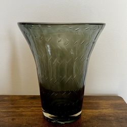 Vintage Vase/ Art Glass 