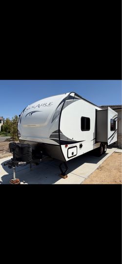 Ultra Lite Travel trailer 23 Ft Solaire by Palomino