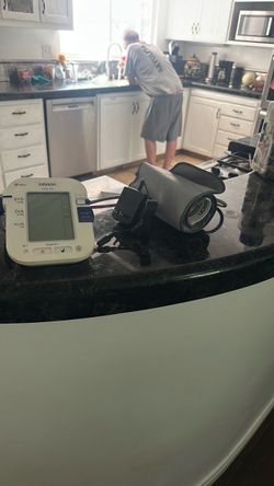 Omron blood pressure unit
