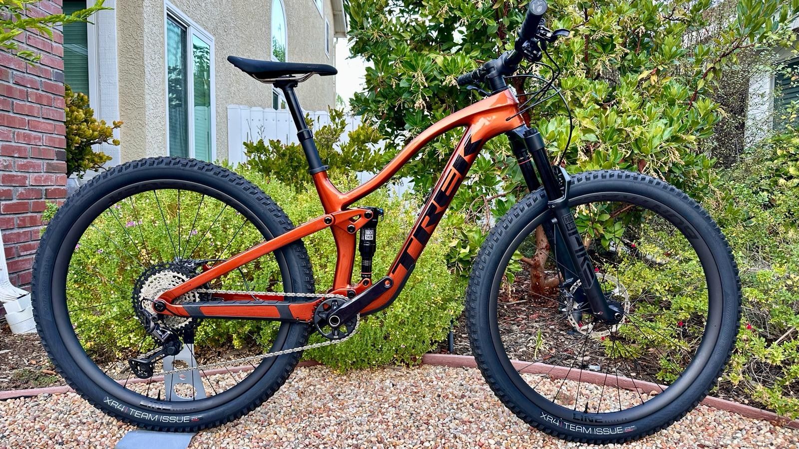 NEW - 2024 Trek Top Fuel 9.8 XT