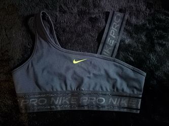 Nike Pro Sports Bra
