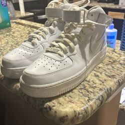 Nike Air Force 1 Mid 