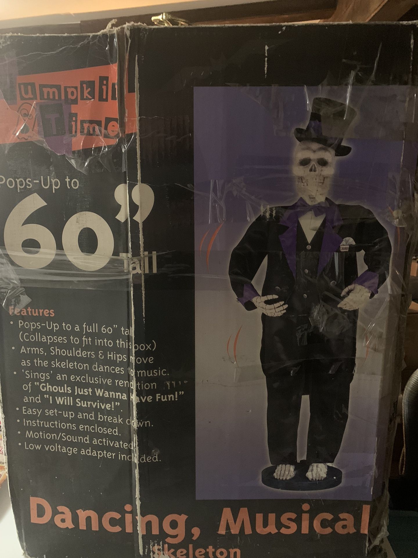 HALLOWEEN DANCING SKELETON 60 In Tall