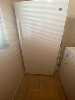 Title: GE 17 Cu. Ft. Upright Freezer - Frost Free & Garage Ready!