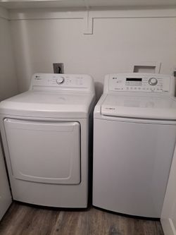 LG Washer and Smart Dryer Set