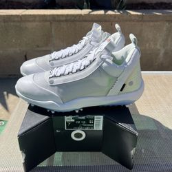 Jordan 34 Low Golf White Metallic Silver