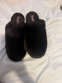 Black Fuzzy Slippers