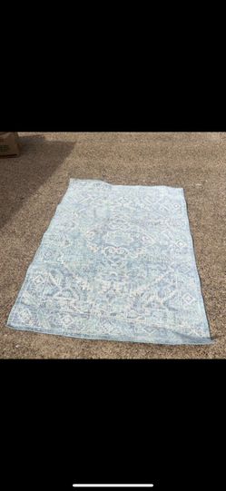 Blue and White Safavieh 5x7 Area Rug