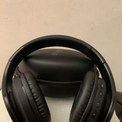 Nice ZIHNIC bluetooth headphones NEW