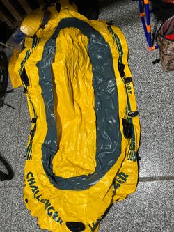 INTEX Challenger inflatable boat (new/never used)