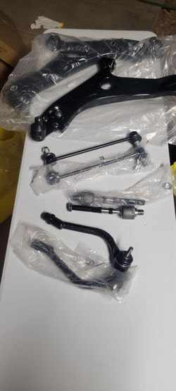 2010---2013 Hyundai Tucson/ Kia Sportage 8 piece front suspension rebuild kit
