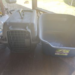 Pet carrier, Litter Box, & Water Tray 