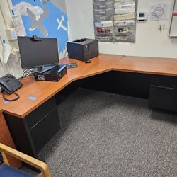 Corner Desk