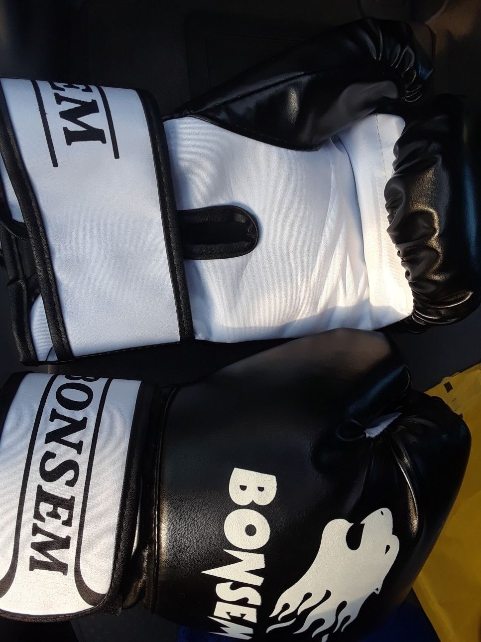 Boxing, MMA, Muay Thai training Gloves