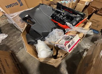 LARGE PALLET LOT of Car Parts & Accessories