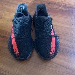 Yezzy 350 V2 Red