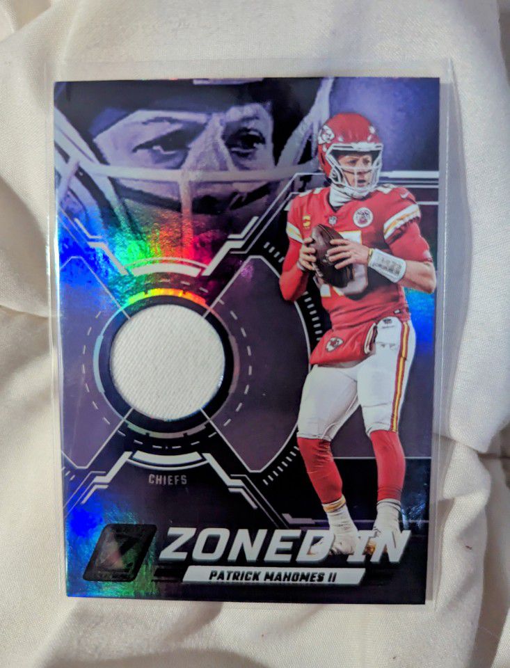 2023-24 Panini Zenith Patrick Mahomes "Zoned In" NFL Jersey Patch Chiefs 