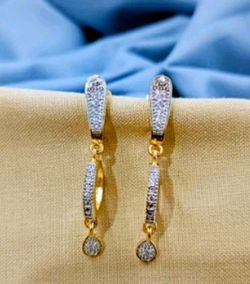 Elegant Dangle Earrings 