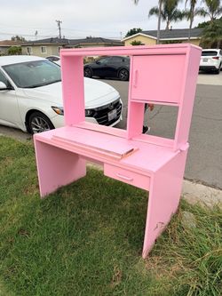 Free student desk and hutch.