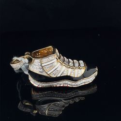 10KT Yellow Gold Diamond Shoe Pendant 2.5CTW 17.70g 139077/12