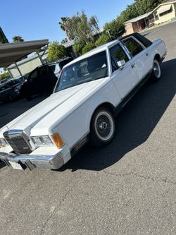 1989 Lincoln Town Car