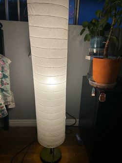 Floor lamp