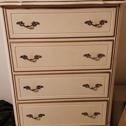 Dresser Set