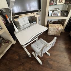 Child’s desk