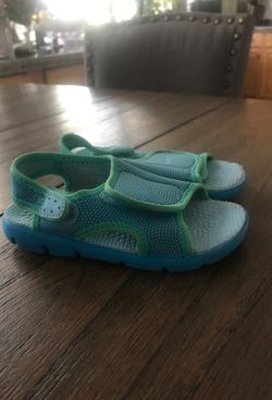 Nike kids sandals size 9c