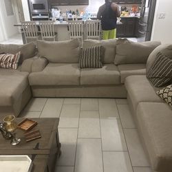 Couch With Ottoman 