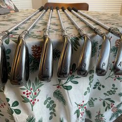 Sim2 Max Iron Set (5-AW) 