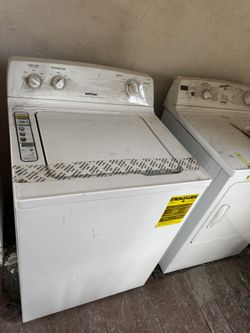 Hot Point Washer And Dryer Set