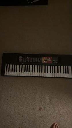 Yamaha PSR-F51 (does not include cable)