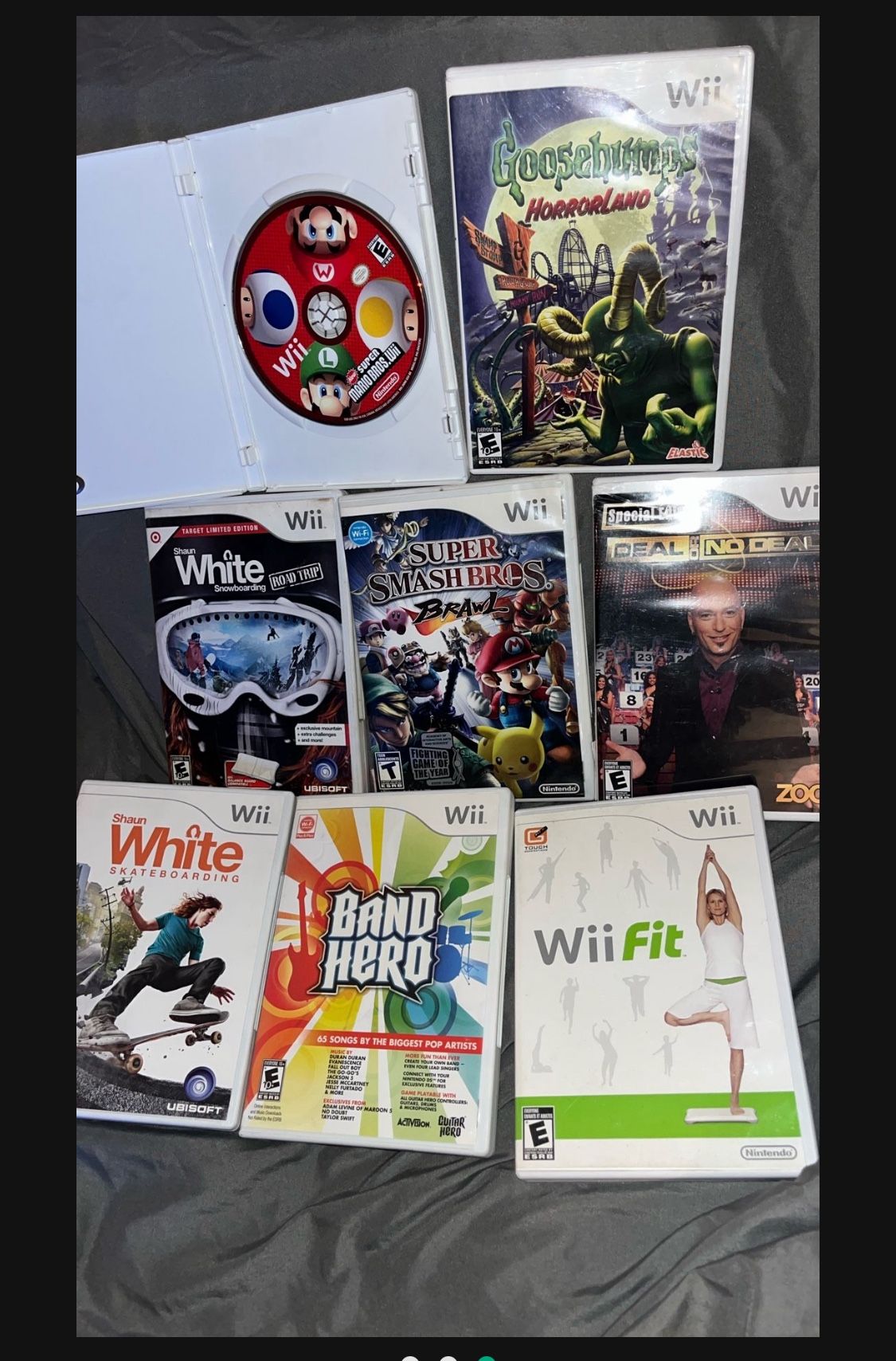 Nintendo Wii Bundle Lot System 1 controller and 2 nunchucks 8 Games In Good Condition $100