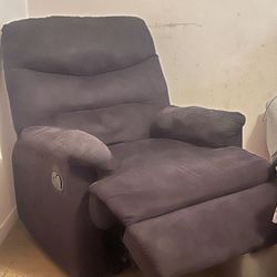 Reclining sofa