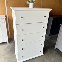 Ashley Furniture White Dresser