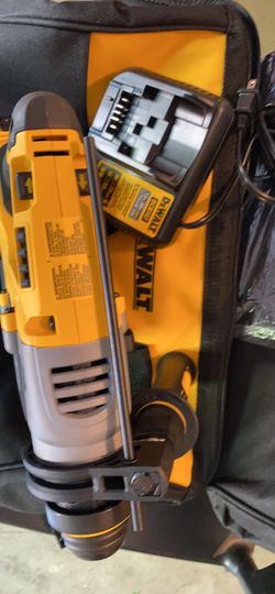 DEWALT 20-Volt MAX Lithium-Ion Cordless 1 in. SDS-Plus Brushless L-Shape Concrete & Masonry Rotary Hammer Battery and Charger