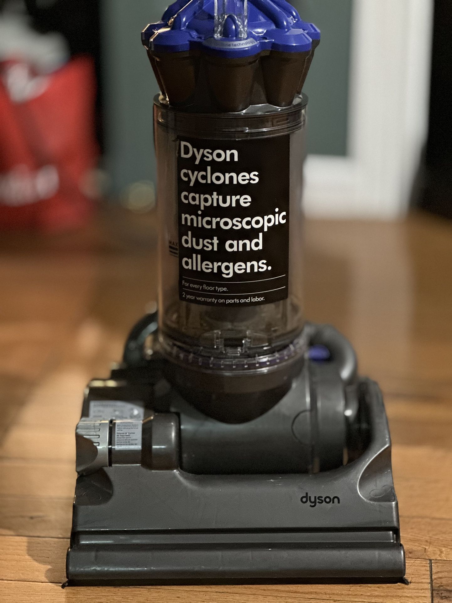 Dyson DC33 Upright Vacuum