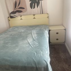 Queen Bedroom Set