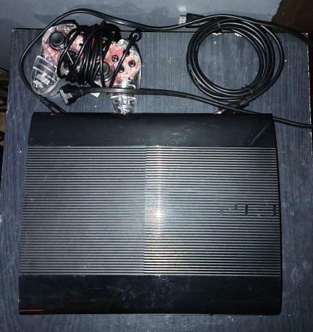 PlayStation 3 Super Slim 12gb