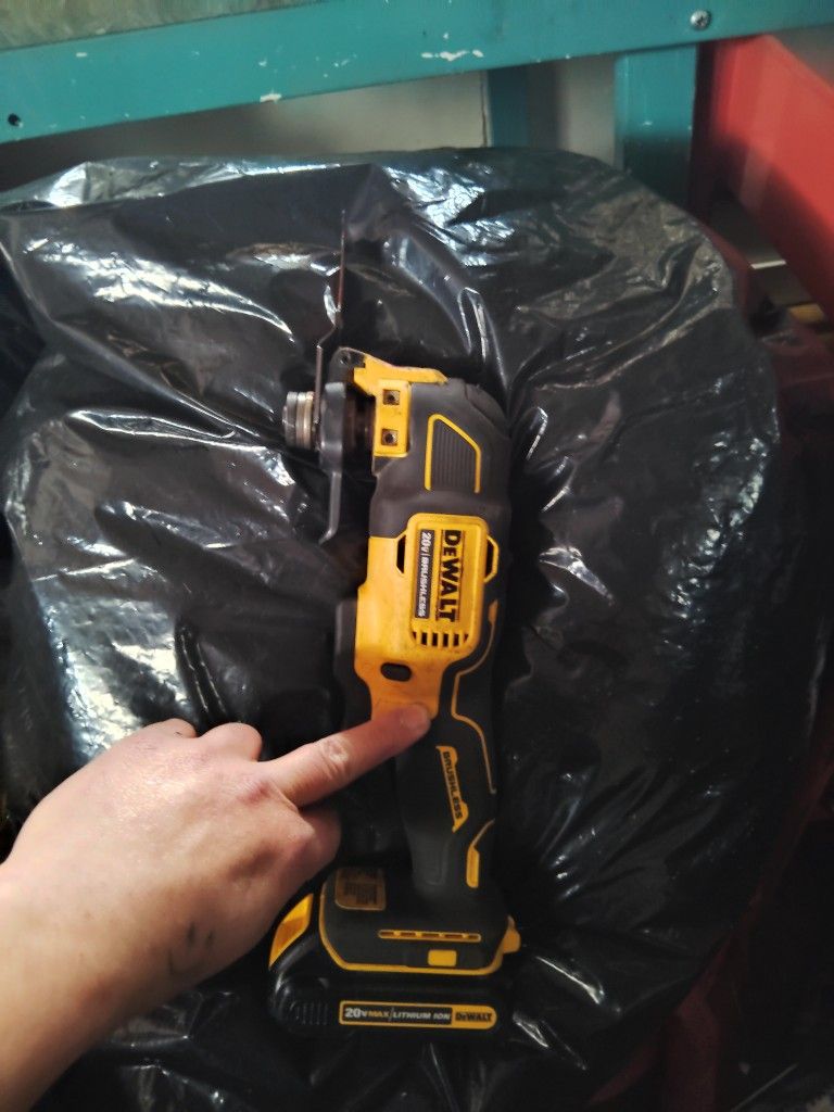 DeWalt 20v Atomic Max Oscillating Multi Tool
