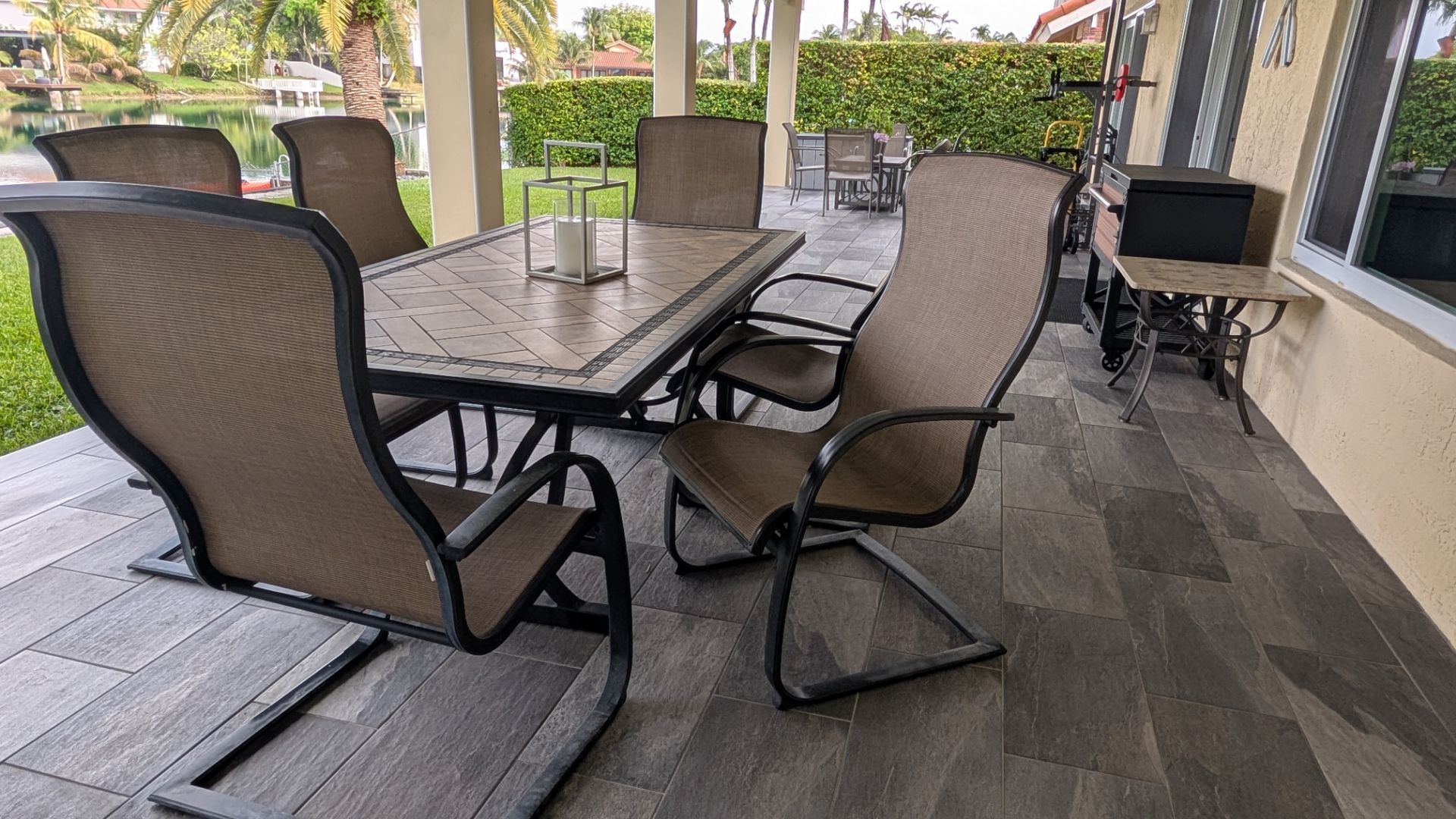Outdoor patio furniture
