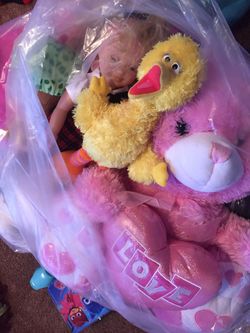 Assorted plush animals/dolls toys