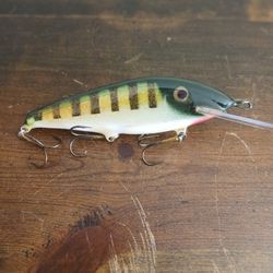NOS Unbranded 6 1/2 Green/ White/ Black Stripped 2 Hook Fishing Lure