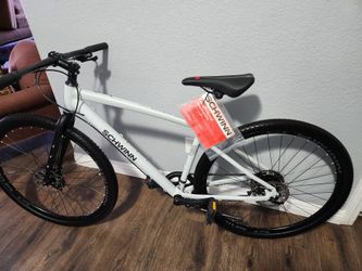 Schwinn Bike Aluminum Horicon 28 700 7 Speed Mont Sports New Ready To Ride good condition
